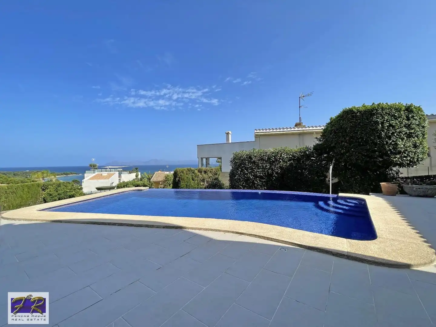 Swimming pool of Houses for sale in Alcúdia  with Air Conditioner, Heating and Terrace