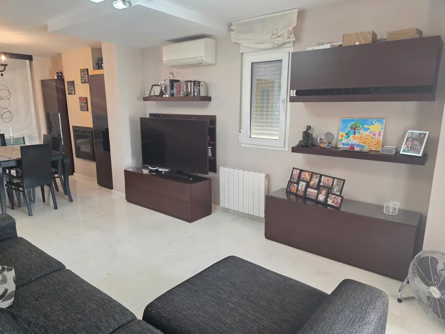 Sala d'estar de Casa o xalet en venda en Monachil amb Aire condicionat, Calefacció i Jardí privat