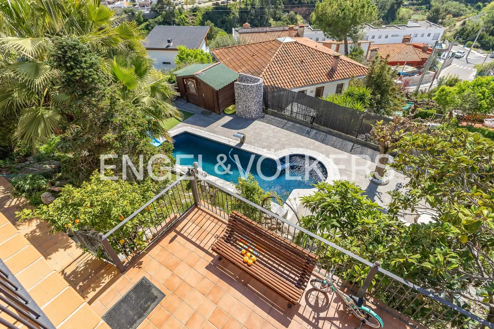 Piscina de Casa o xalet en venda en Castellar del Vallès amb Aire condicionat, Calefacció i Jardí privat