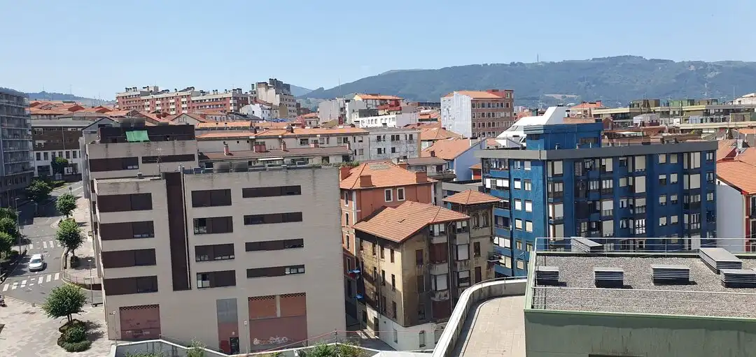 Flat for sale in Lutxana - Llano