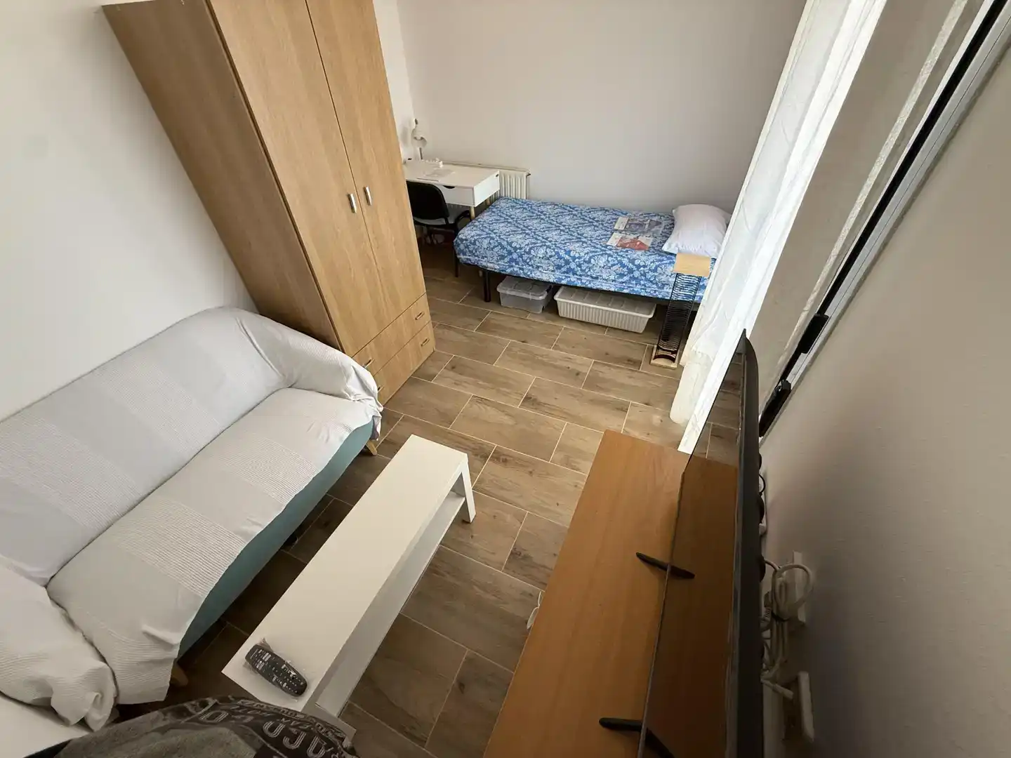Dormitori de Pis per a compartir en Alcorcón amb Parquet, Piscina i Moblat