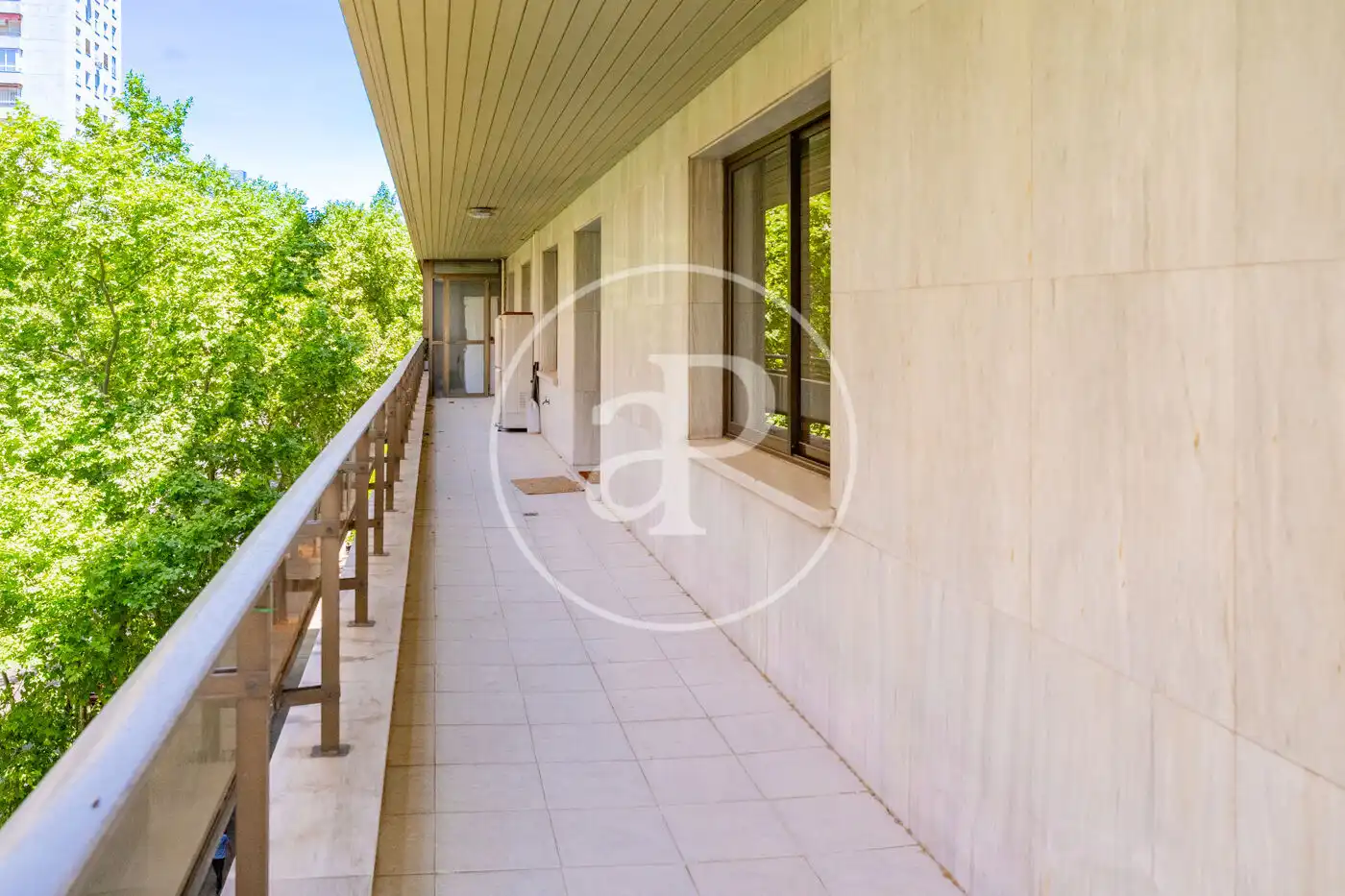 Terraza de Piso de alquiler en Madrid con Aire acondicionado, Calefacción y Jardín privado
