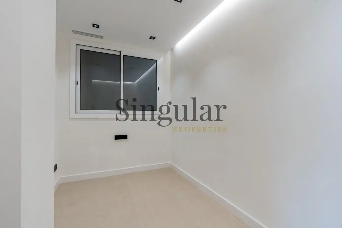 Habitación de Piso en venta en Barcelona con Aire acondicionado, Calefacción y Terraza