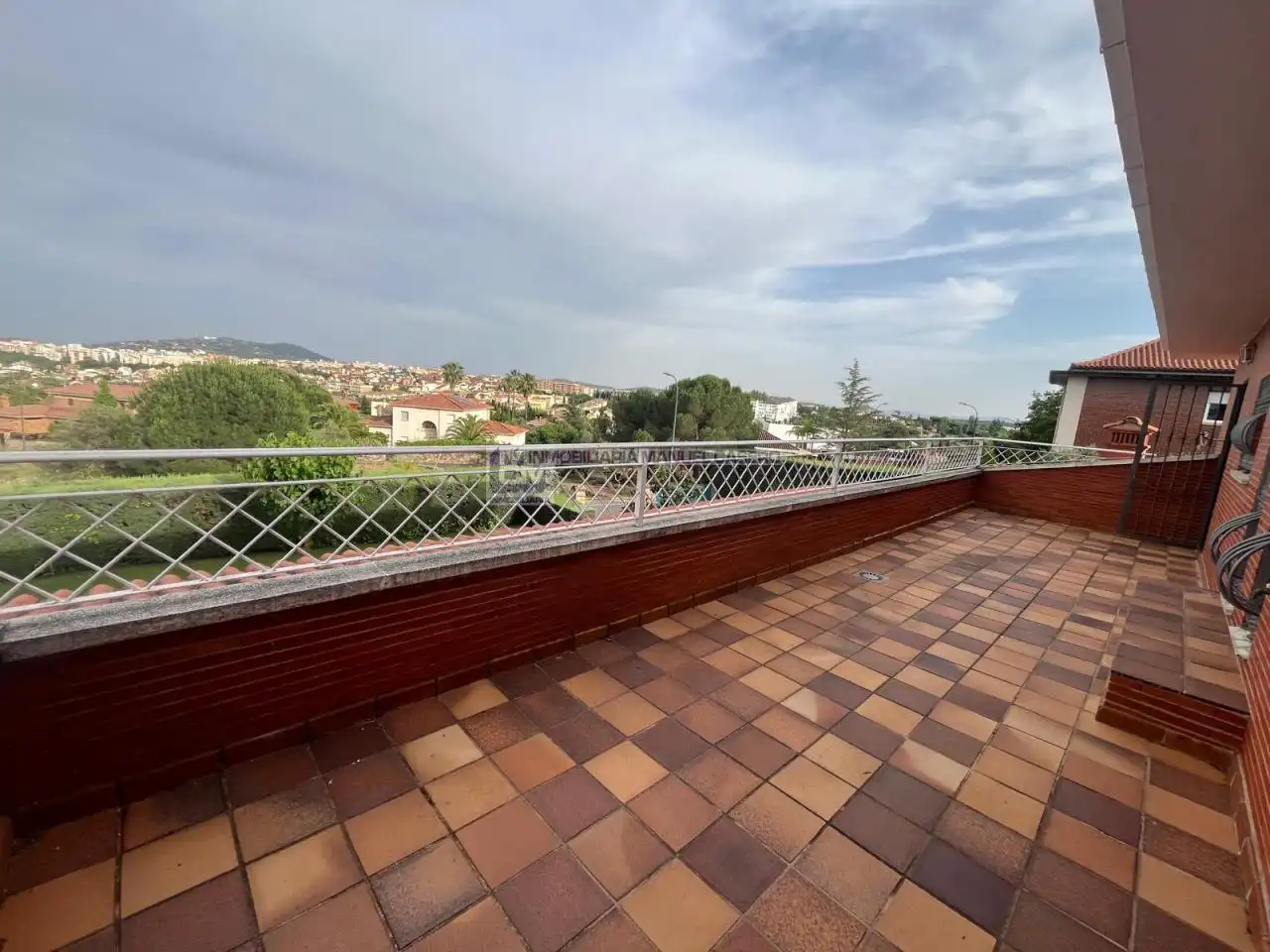 Terrassa de Casa o xalet en venda en Cáceres amb Calefacció, Jardí privat i Terrassa