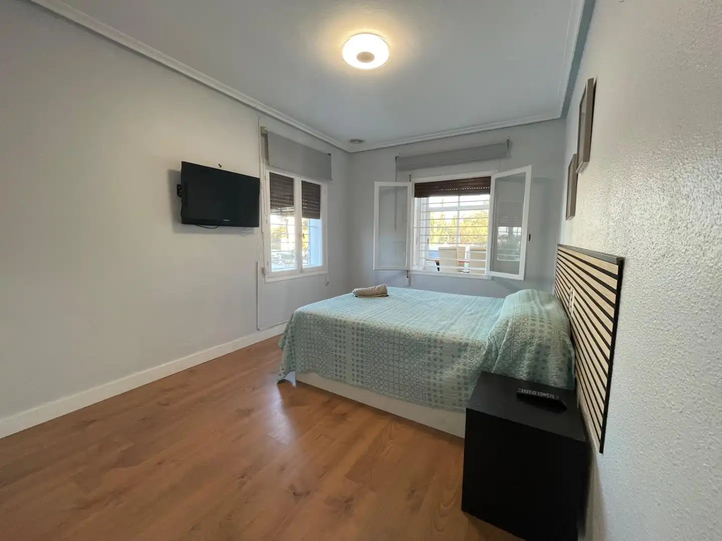 Dormitori de Casa o xalet en venda en Elche / Elx amb Aire condicionat, Jardí privat i Terrassa