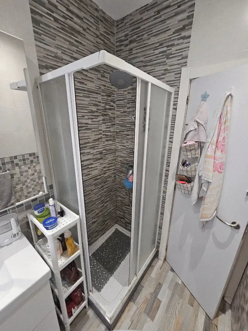Baño de Piso en venta en Sestao  con Amueblado y Balcón