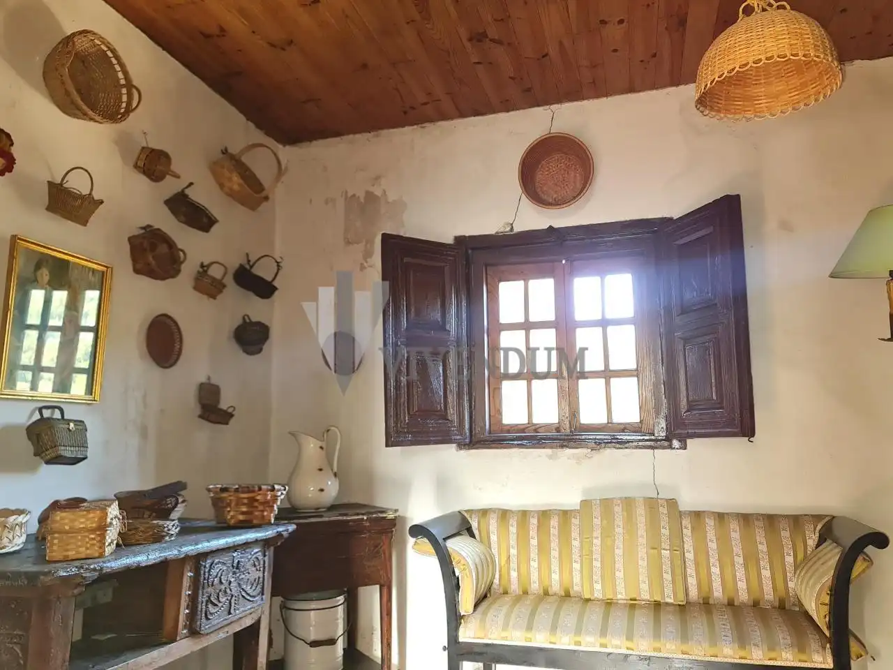 Sala de estar de Casa o chalet en venta en Cenlle con Jardín privado, Terraza y Balcón