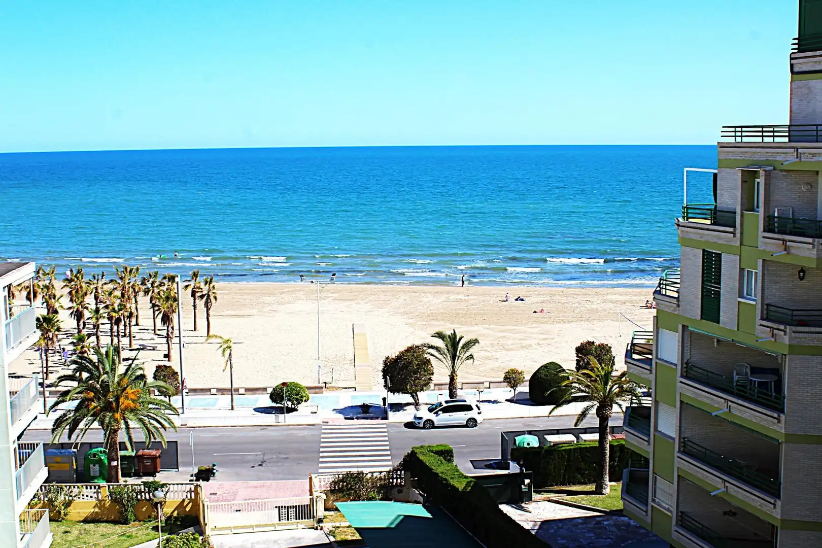 Vista exterior de Apartament en venda en Oropesa del Mar / Orpesa amb Terrassa, Moblat i Piscina comunitària