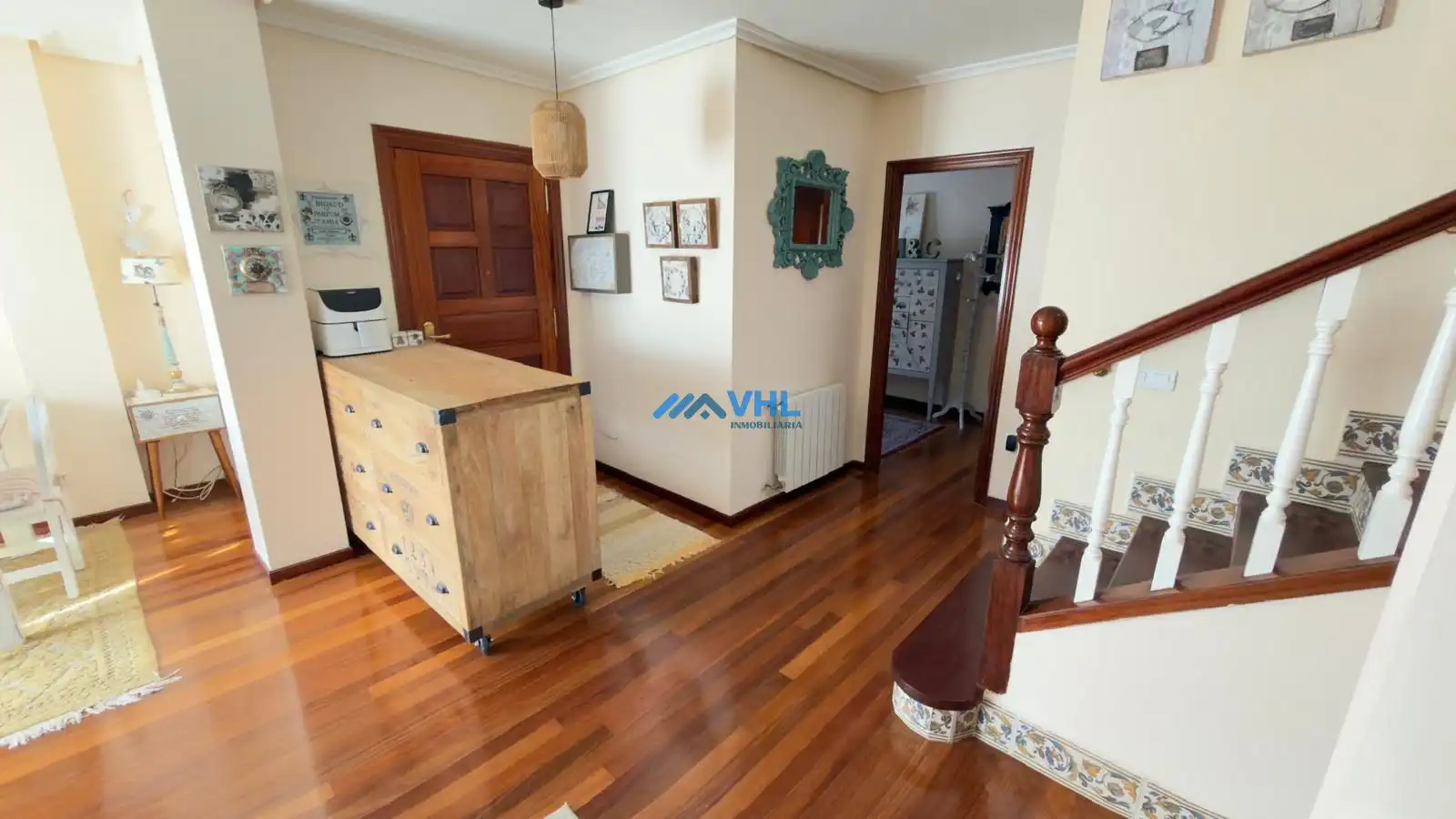 Villa mit Garten zum Verkauf in Barrio Llantada, imagen 6