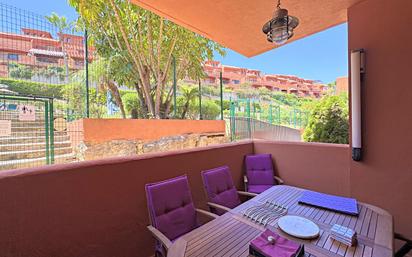 Garden of Planta baja for sale in Estepona  with Air Conditioner, Terrace and Storage room