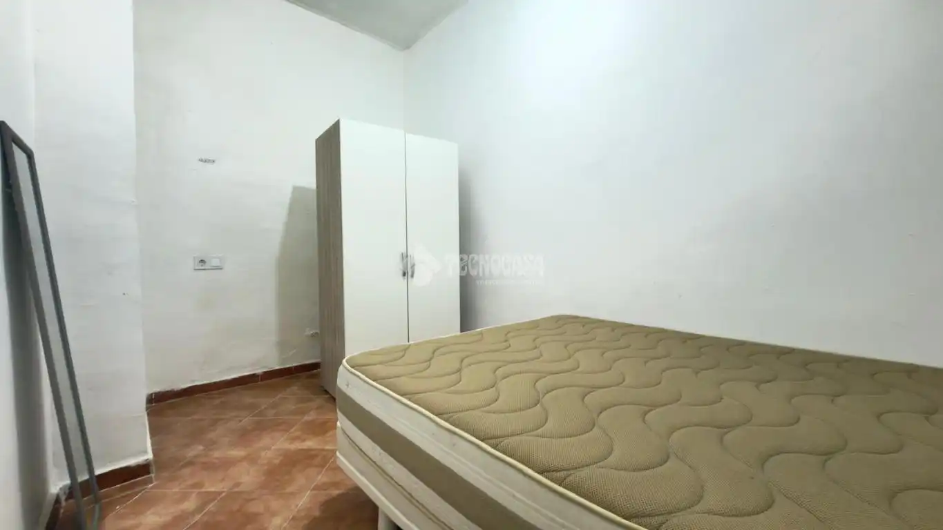 Flat for sale in Los Barrios, imagen 2