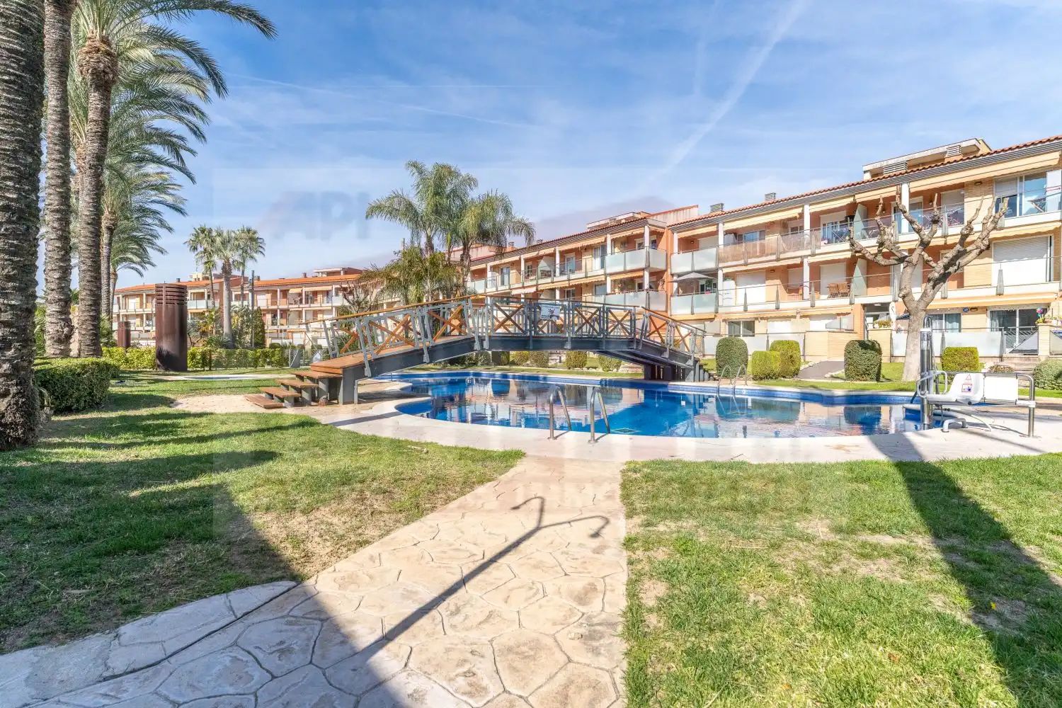 Swimming pool of Flat for sale in Cambrils  with Air Conditioner, Heating and Terrace