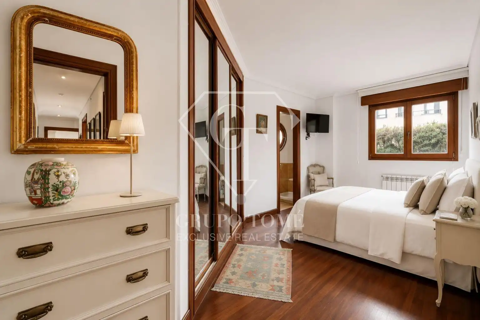 Habitación de Planta baja en venta en Donostia - San Sebastián  con Calefacción, Jardín privado y Terraza