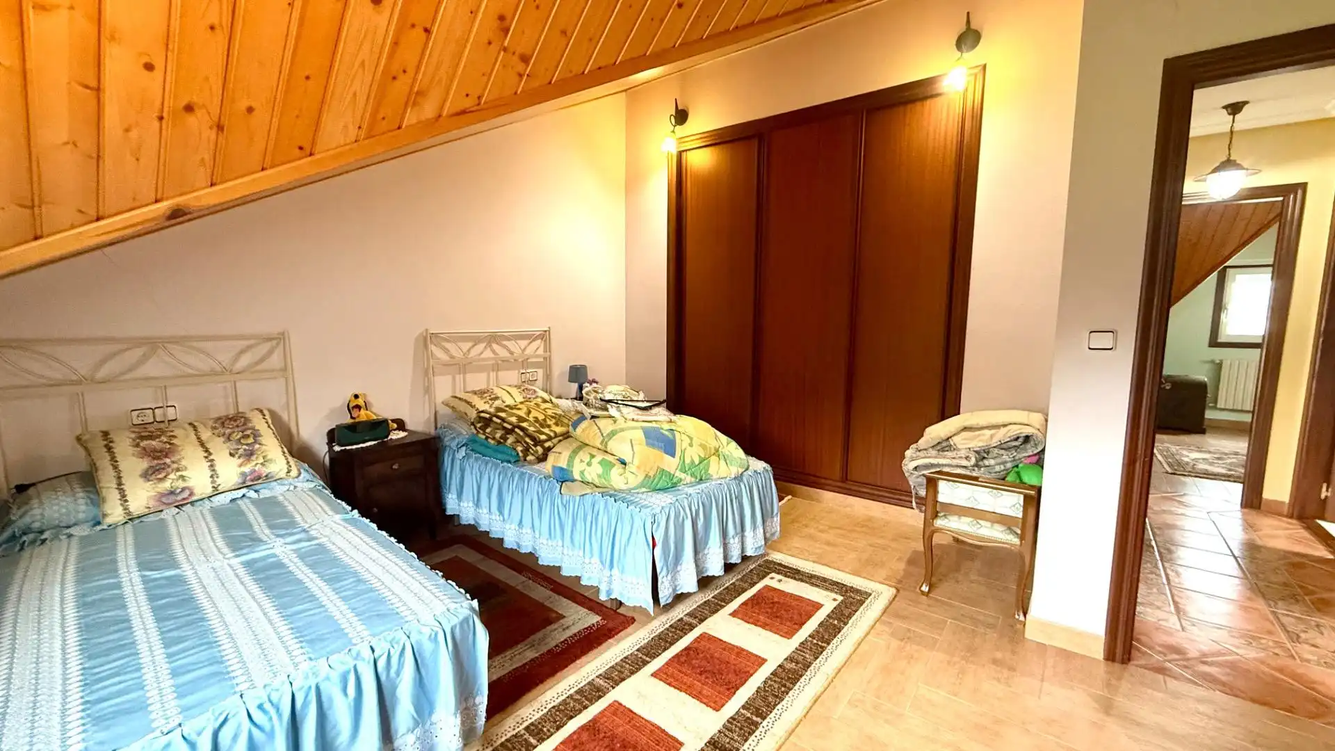 Bedroom of Country homes for sale in Toén  with Heating, Private garden and Storage room