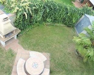 Jardí de Casa adosada en venda en Sant Hipòlit de Voltregà amb Calefacció, Jardí privat i Terrassa