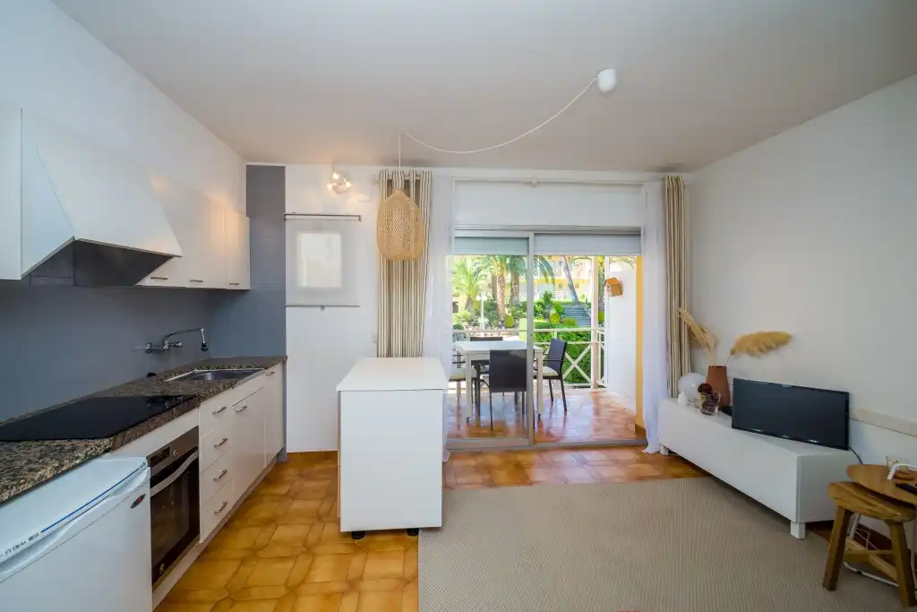 Cuina de Apartament en venda en Castell d'Aro, Platja d'Aro i s'Agaró amb Calefacció, Terrassa i Moblat