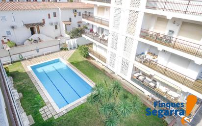 Swimming pool of Flat for sale in Roda de Berà  with Terrace