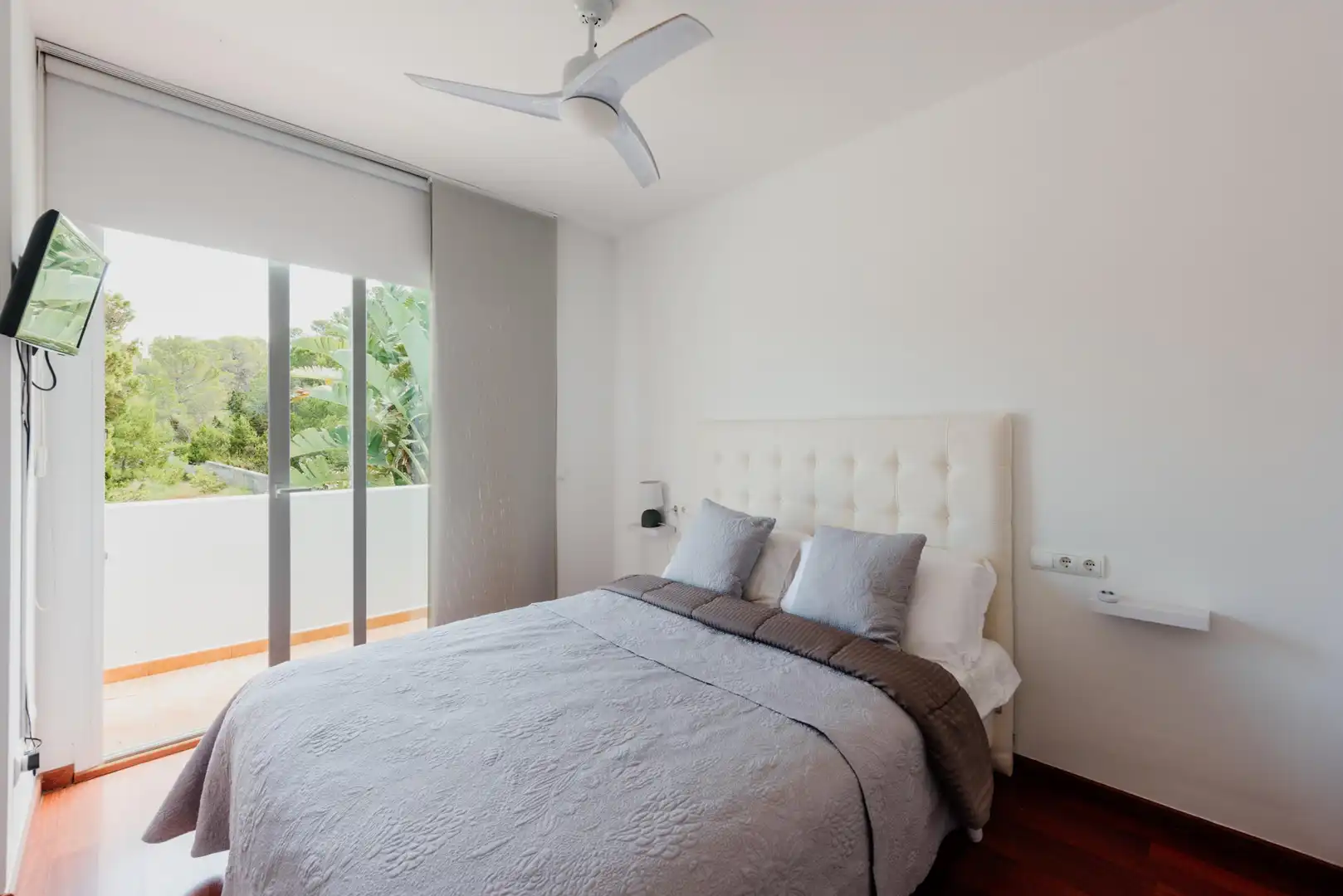 Casa aparellada amb terrassa en venda a Cala Vedella-Cala Tarida, imagen 12