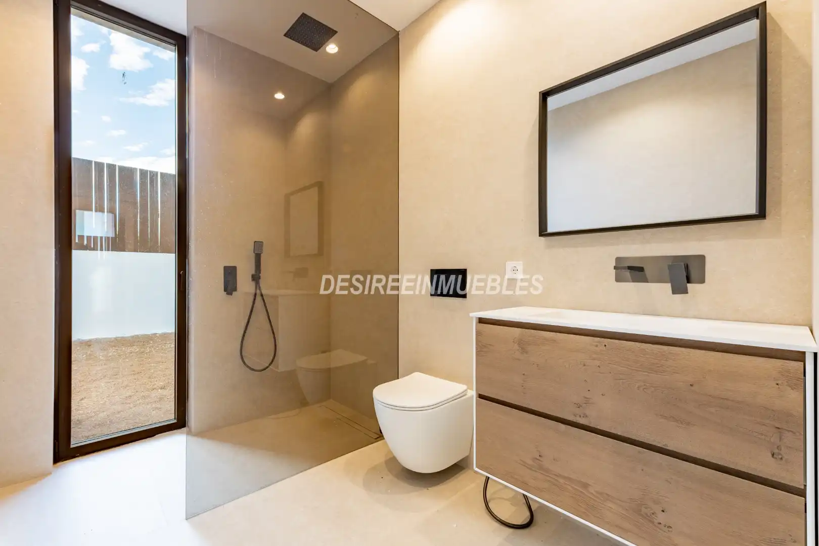 Baño de Casa o chalet en venta en Godella con Aire acondicionado, Calefacción y Jardín privado