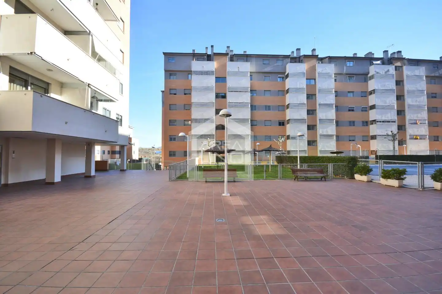 Außenansicht von Wohnung zur Miete in Alcorcón mit Klimaanlage, Heizung und Parkett