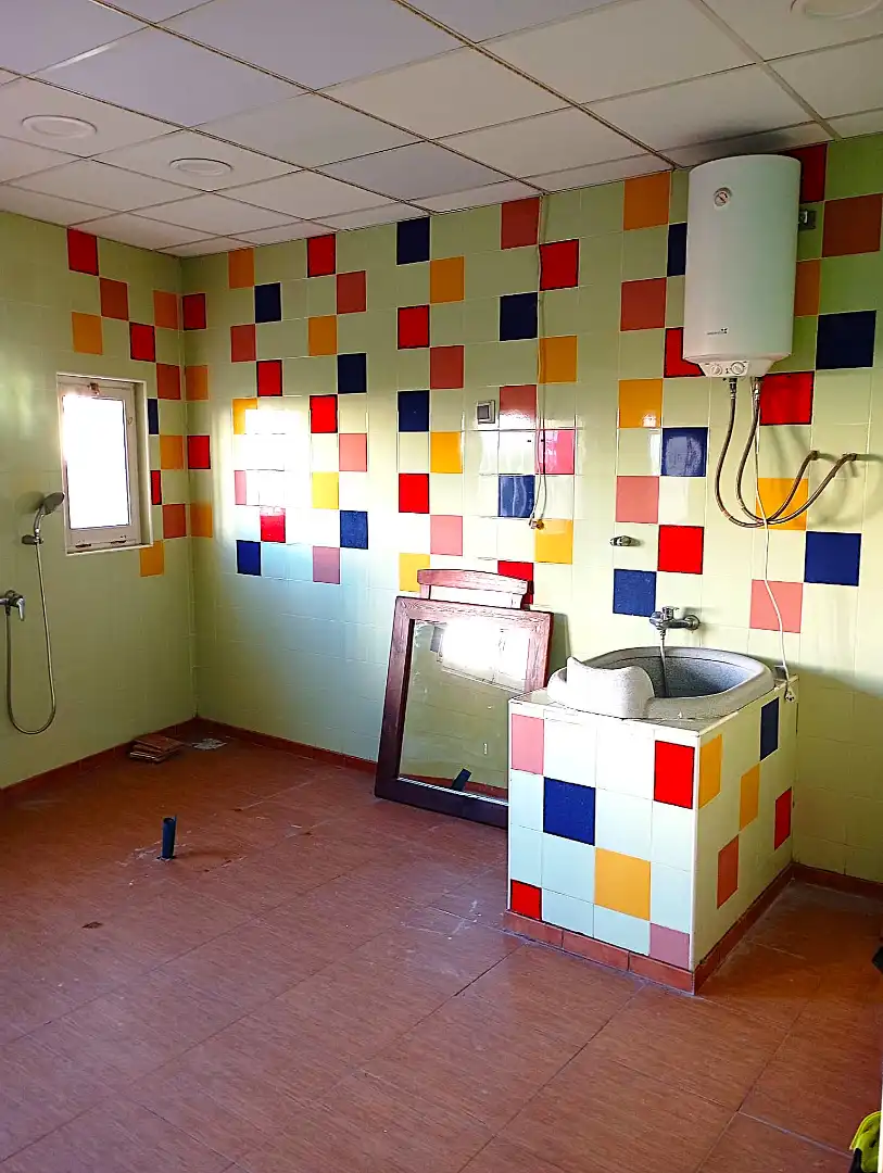 Bathroom of Commercial properties for sale in L'Escala  with Air Conditioner