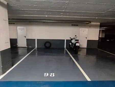 Aparcament de Garatge de lloguer en Barakaldo 