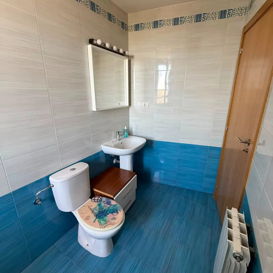 Baño de Piso en venta en Magán con Calefacción, Parquet y Terraza