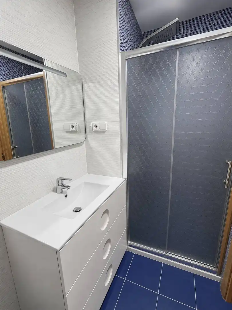Baño de Planta baja de alquiler en Valencia con Aire acondicionado y Amueblado