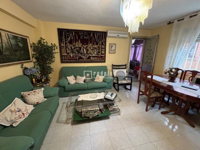 Piso en Venta en ENTREVIAS en Entrevías