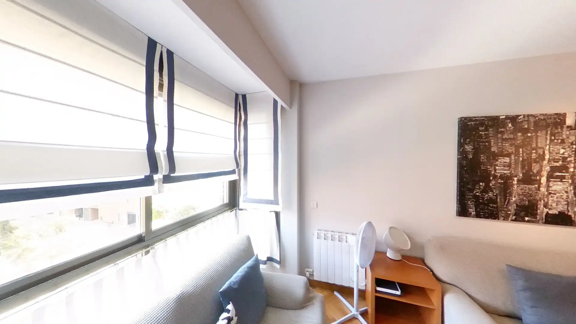 Flat for rent in Calle de Rafael Bergamín, San Juan Bautista