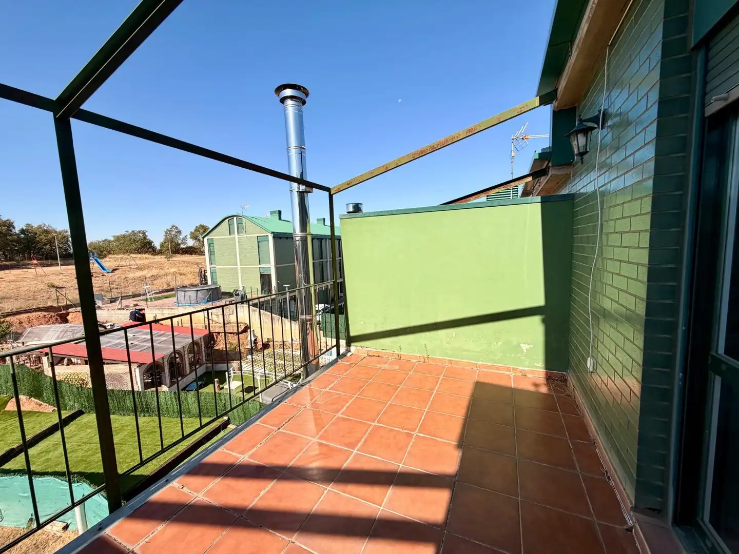Terraza de Casa adosada en venta en Valdorros con Calefacción, Jardín privado y Terraza