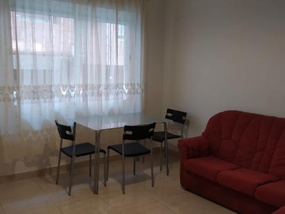 Living room of Apartment to rent in  Zaragoza Capital  with Heating, Furnished and Oven