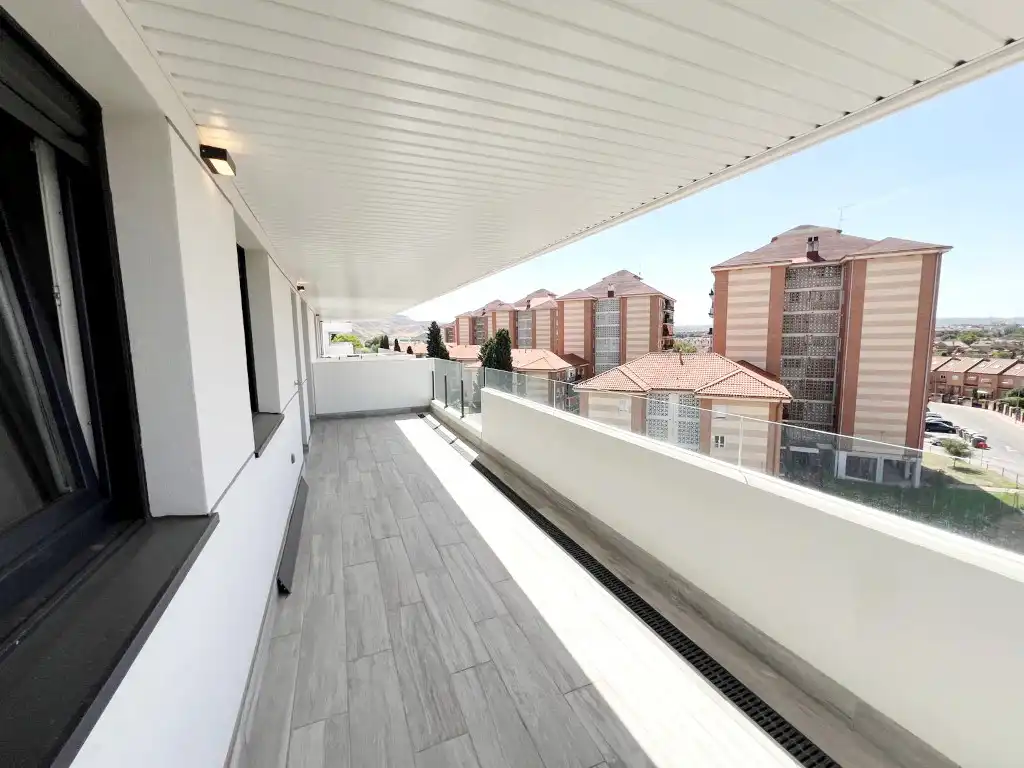 Terraza de Piso de alquiler en Alcalá de Henares con Terraza, Trastero y Domótica
