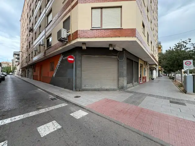 Gewerbefläche zum Verkauf in Passeig de Morella