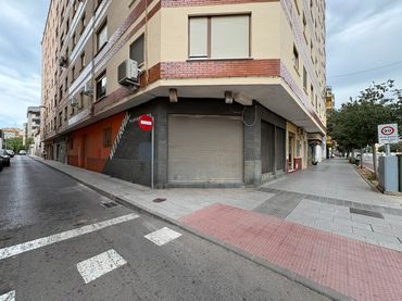Local comercial en venda a Passeig de Morella