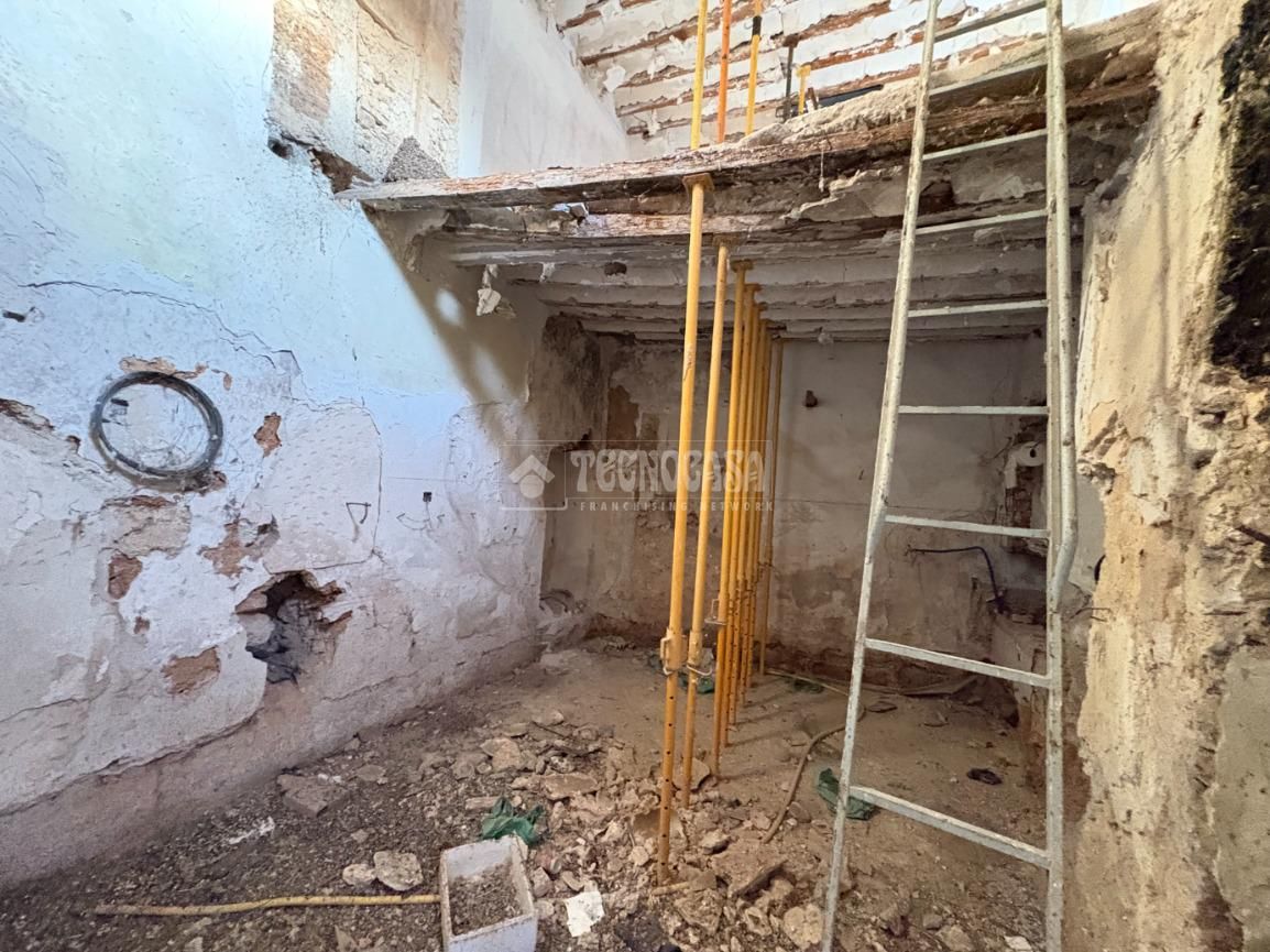Casa adosada en venta en Mondéjar con Calefacción