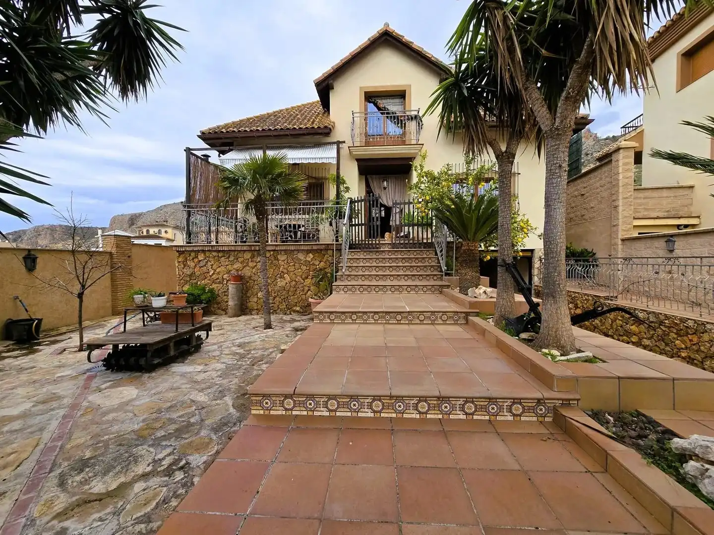 Casa con giardino in vendita a Loja, imagen 2