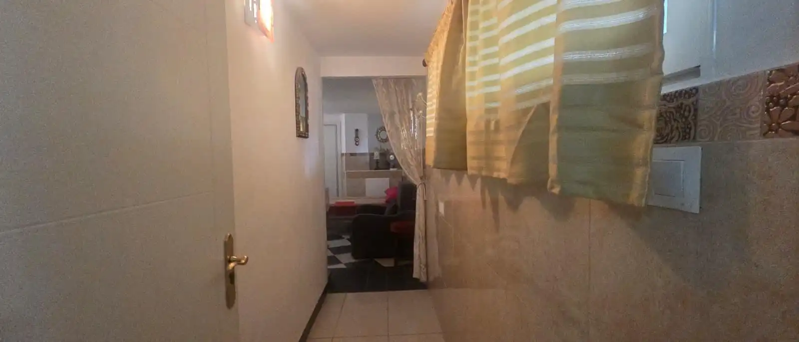 Piso en venta en Calle Casablanca, El Bajondillo
