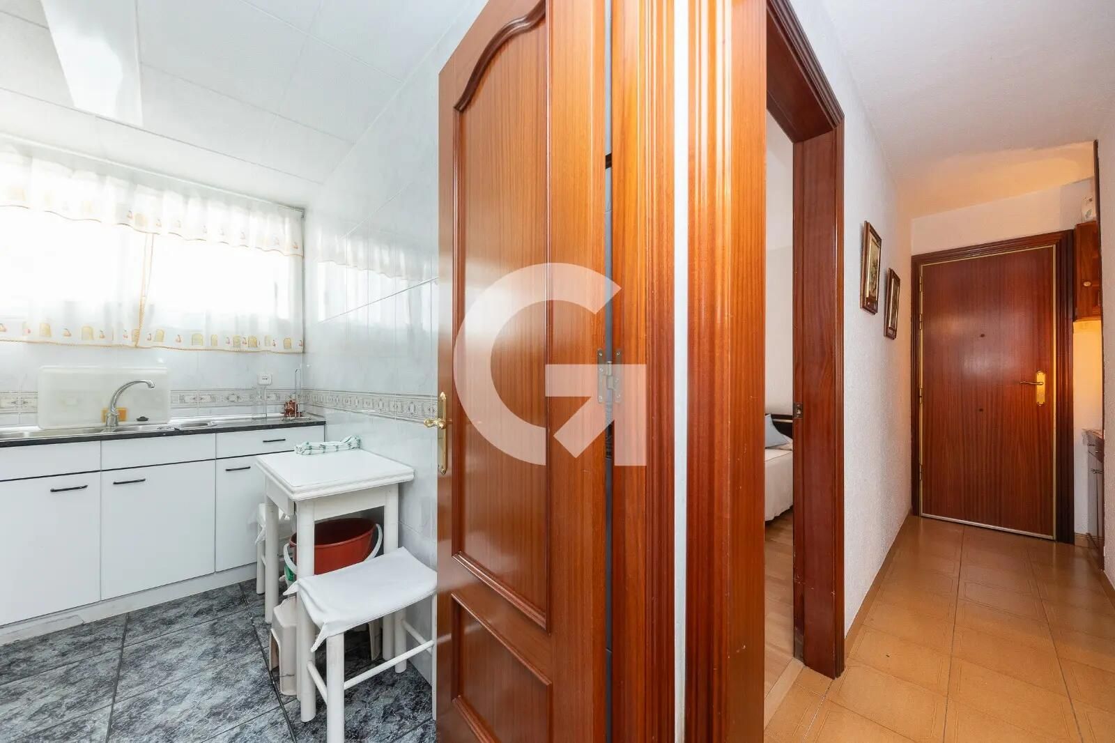 Flat for sale in  Barcelona Capital  with Furnished, Oven and Washing machine