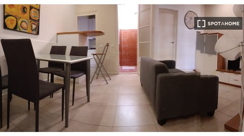 Foto 2 de Piso de alquiler en El Camp de l'Arpa del Clot, Barcelona Capital