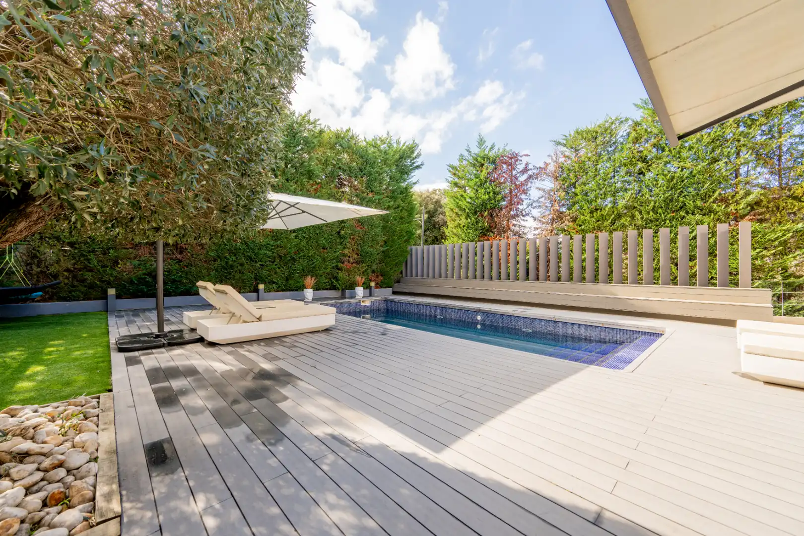 Piscina de Casa o chalet en venta en Sant Cugat del Vallès con Aire acondicionado, Calefacción y Jardín privado