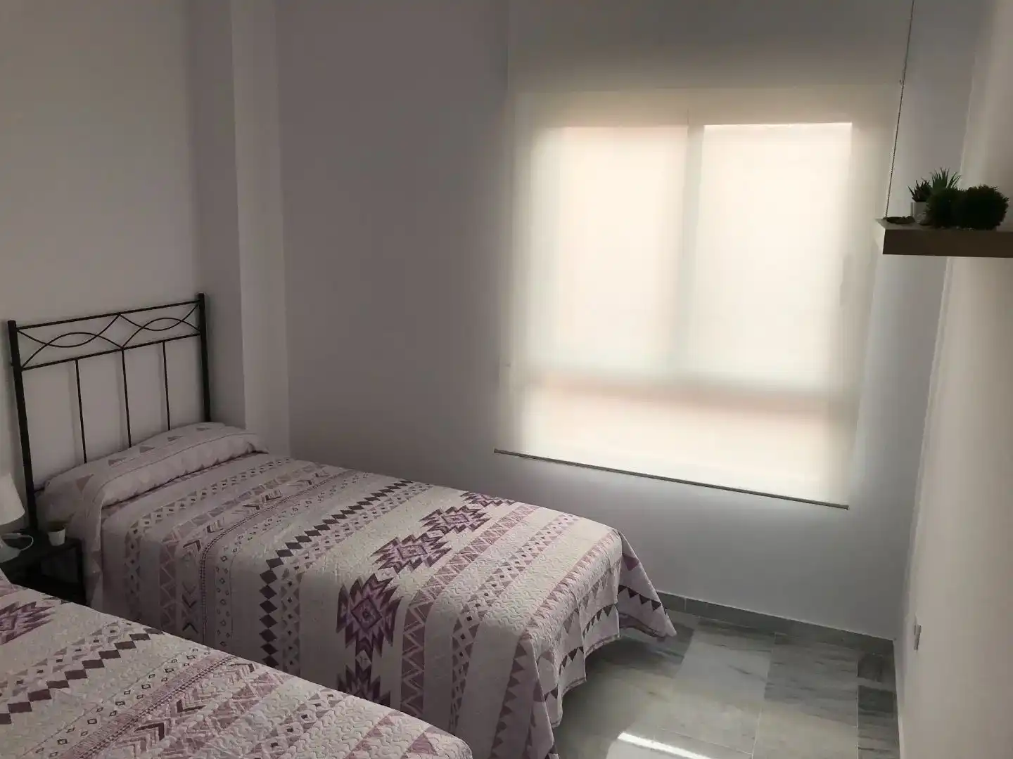 Dormitori de Apartament en venda en Rota amb Piscina i Balcó