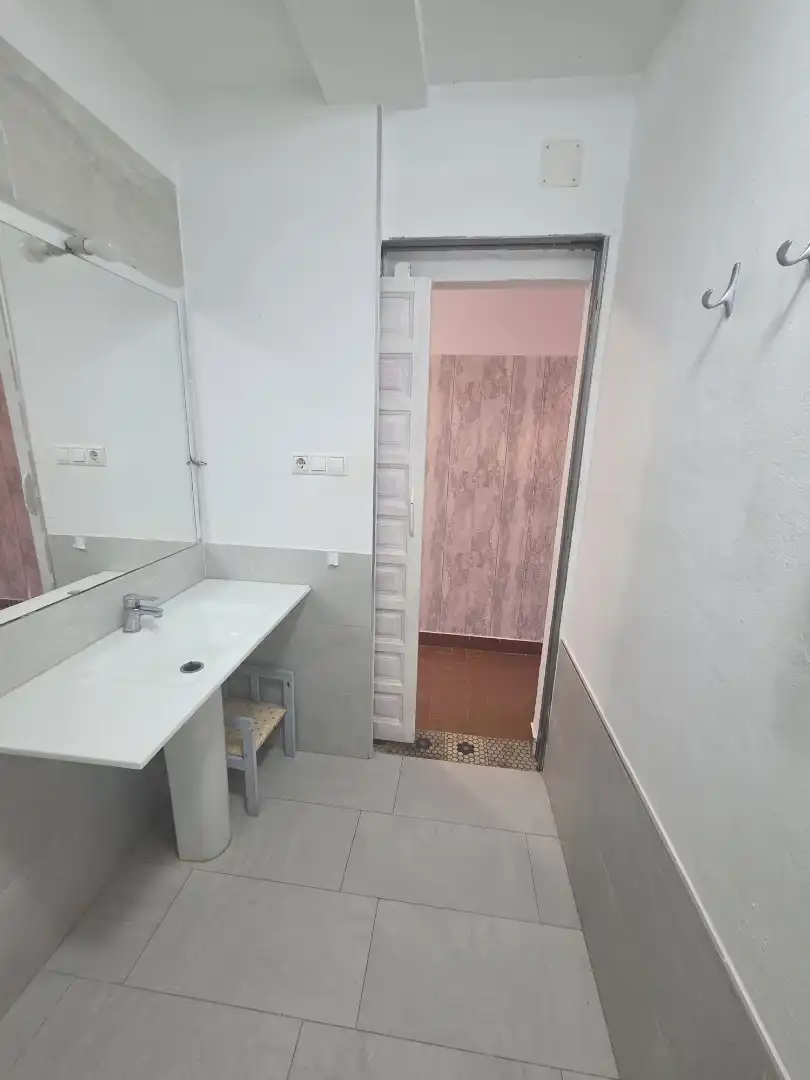 Bany de Pis en venda en Almería amb Piscina comunitària