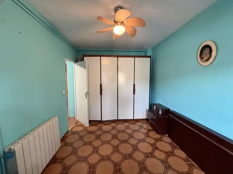 Habitación de Piso en venta en Madrid con Calefacción y Terraza