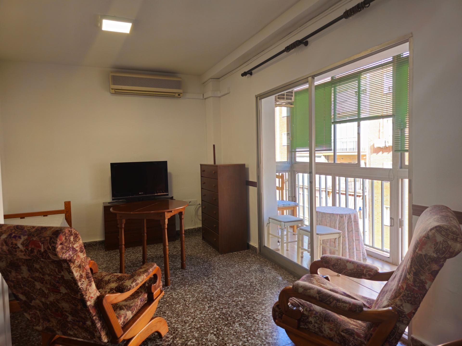 Sala d'estar de Pis de lloguer en Cartagena amb Balcó