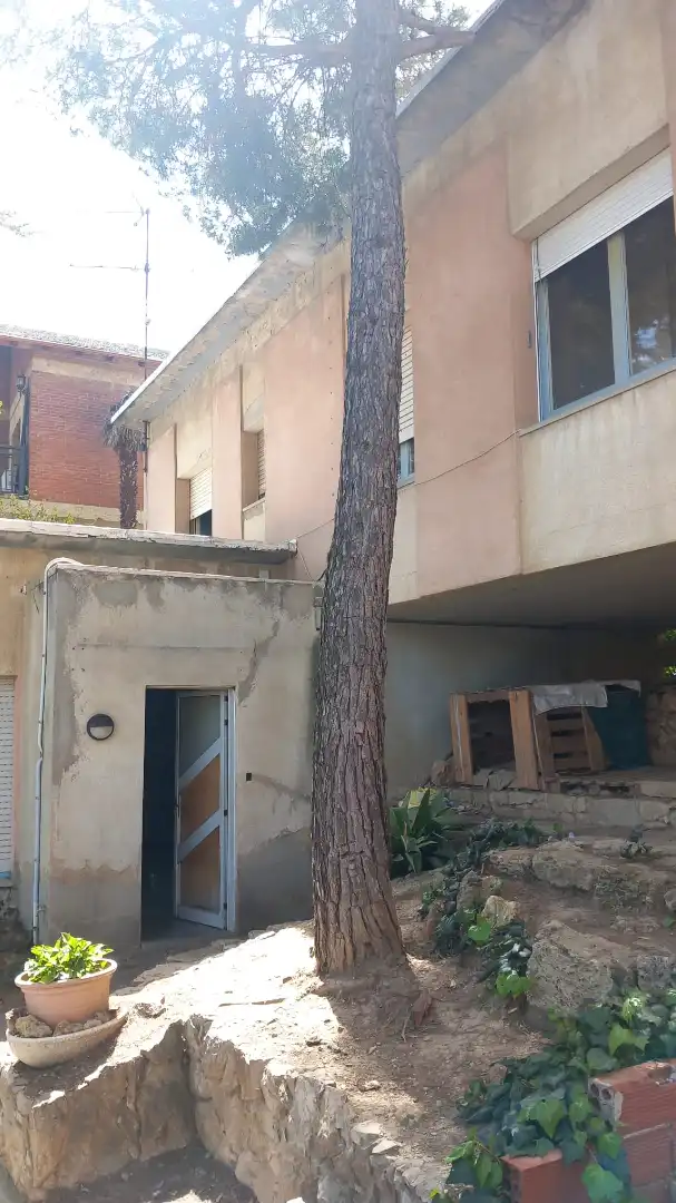 Vista exterior de Casa o chalet en venta en La Torre de Claramunt con Terraza, Trastero y Alarma