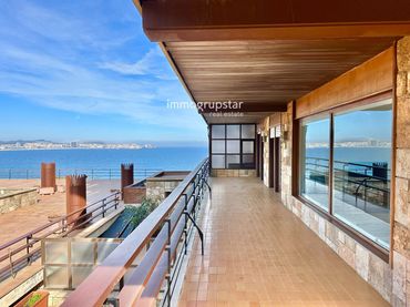 Apartment with pool for sale in Josep Lluis Sert