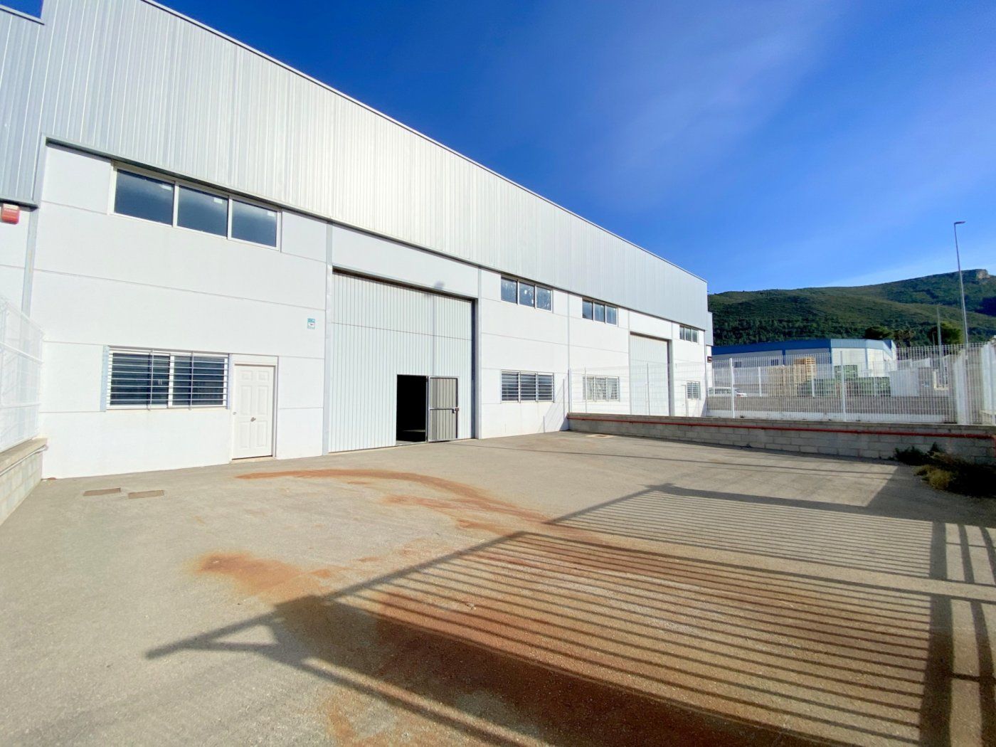 Nau industrial de lloguer a Vallada