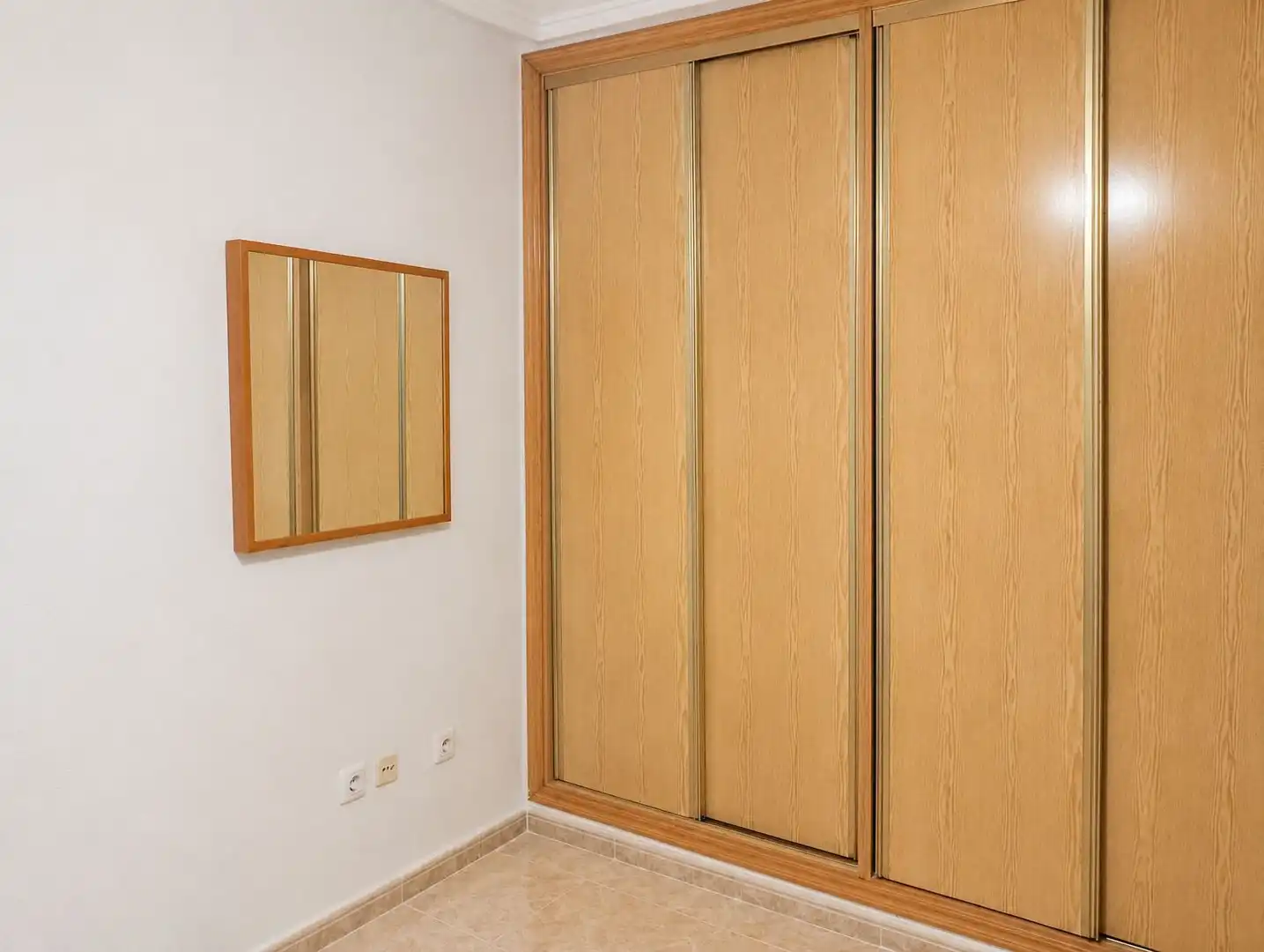Schlafzimmer von Wohnung zur Miete in Torrevieja mit Klimaanlage, Heizung und Terrasse