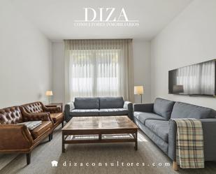 Living room of Planta baja to rent in  Madrid Capital  with Air Conditioner, Heating and Furnished